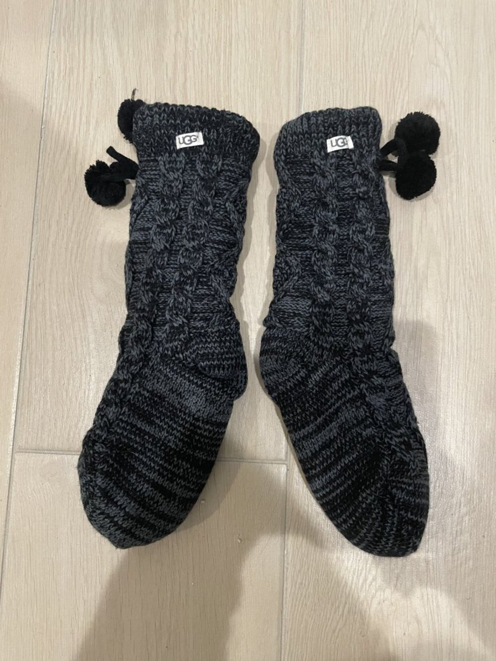 UGG Deedee Pompom Fleece Lined Socks - Black and Gray - NWOT - GREAT GIFT!